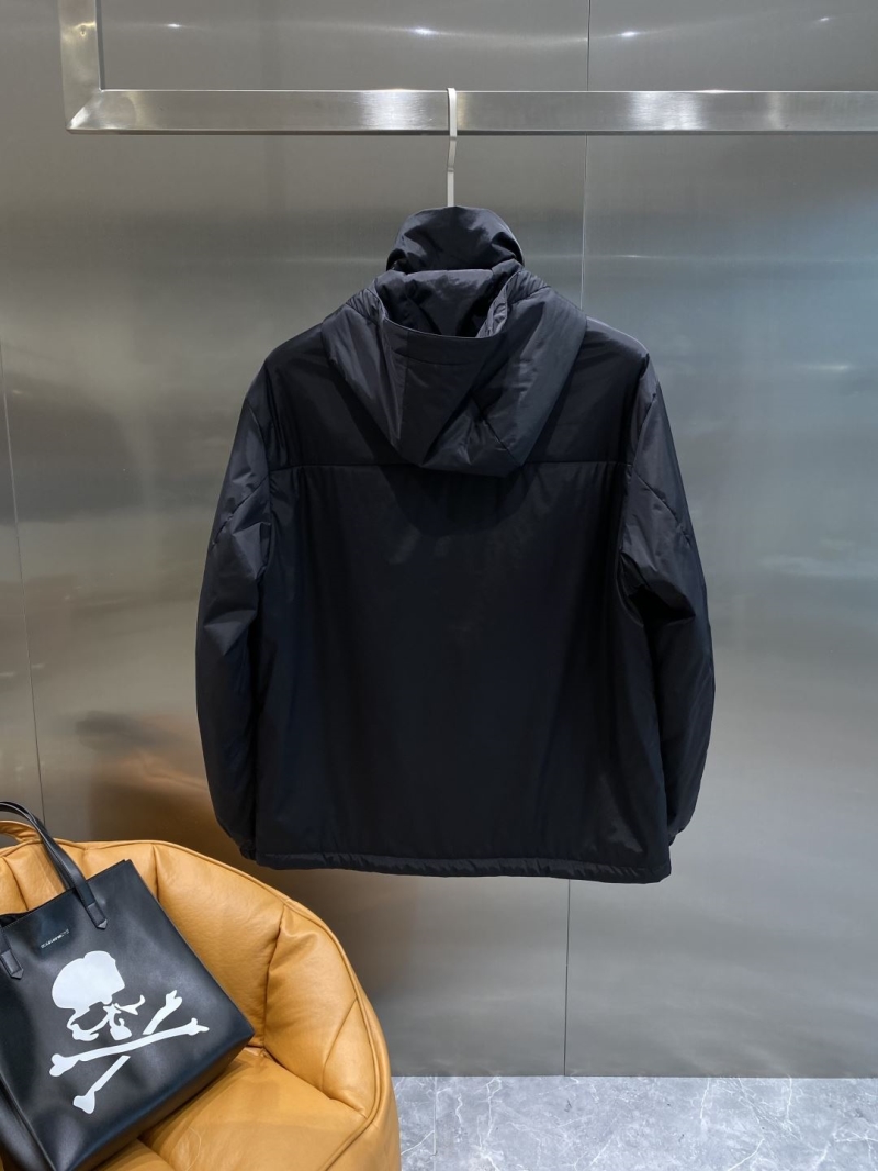 Pra*a outwear
